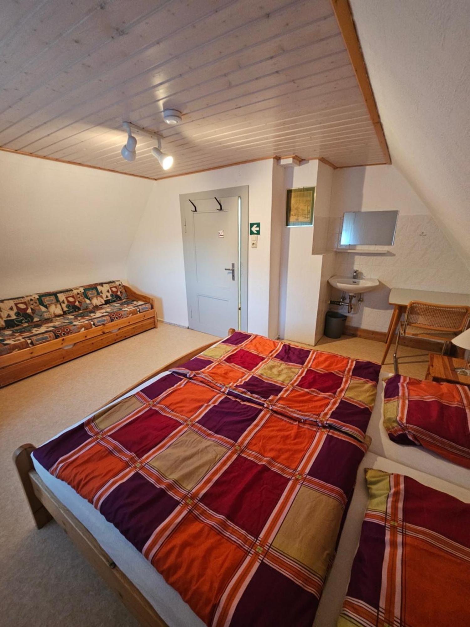 Naturfreundehaus อันไวเลอร์ อัม ทริเฟลส์ ภายนอก รูปภาพ