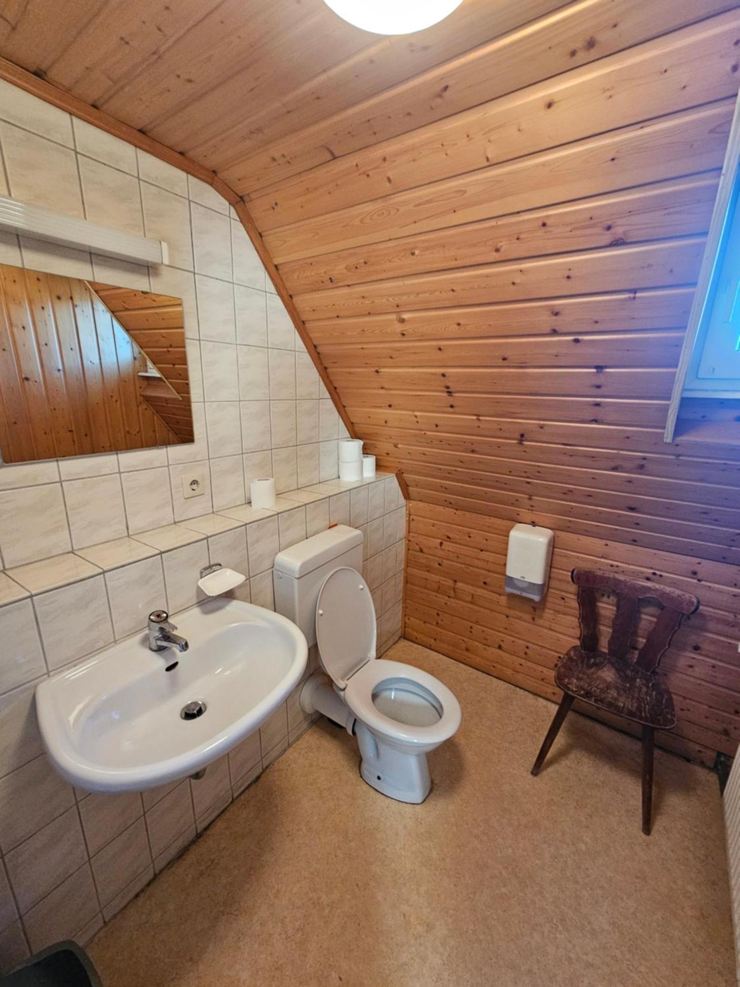 Naturfreundehaus อันไวเลอร์ อัม ทริเฟลส์ ภายนอก รูปภาพ